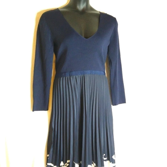 Sachin + Babi Dresses & Skirts - Navy Blue Pleated Dress 😍